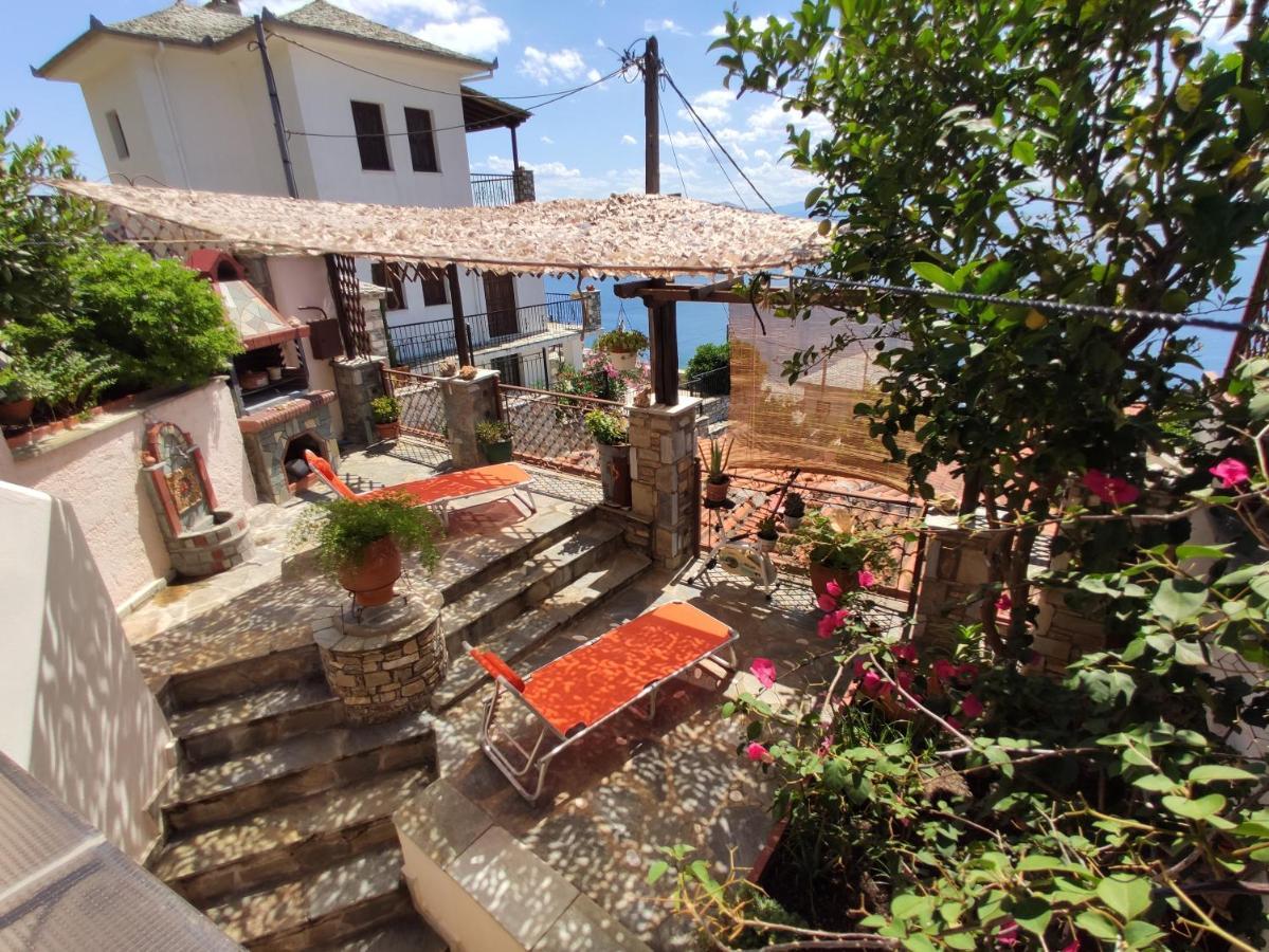 The Pagasetic Balcony - Magestic Sea Cottage Волос Экстерьер фото