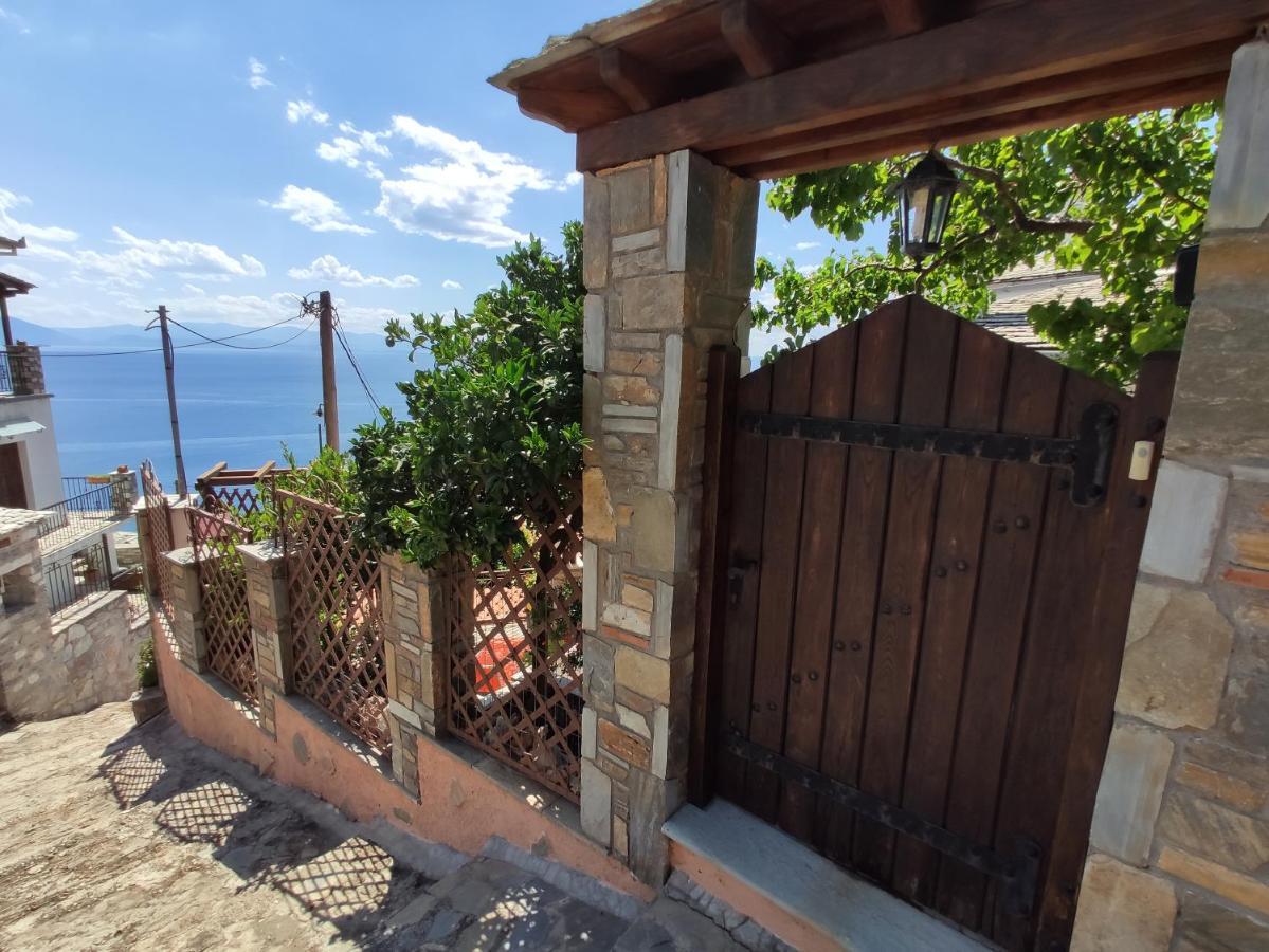 The Pagasetic Balcony - Magestic Sea Cottage Волос Экстерьер фото