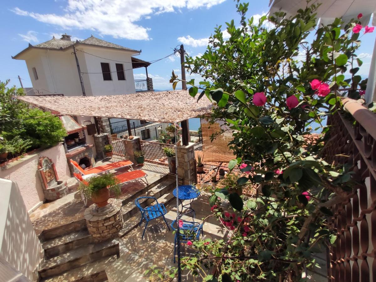 The Pagasetic Balcony - Magestic Sea Cottage Волос Экстерьер фото