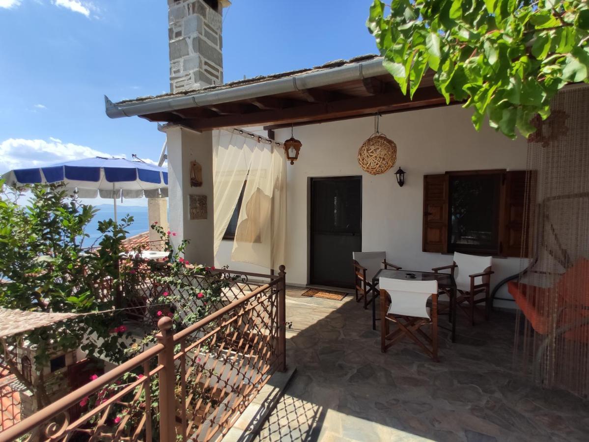 The Pagasetic Balcony - Magestic Sea Cottage Волос Экстерьер фото