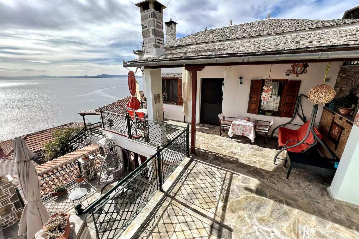 The Pagasetic Balcony - Magestic Sea Cottage Волос Экстерьер фото